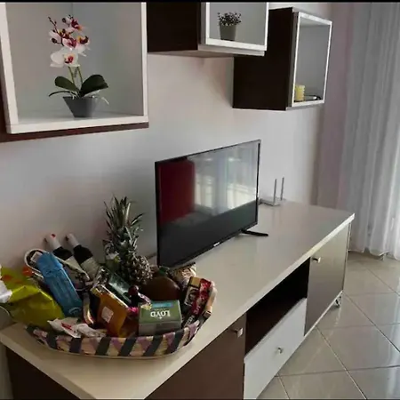Sunshine Apartment *